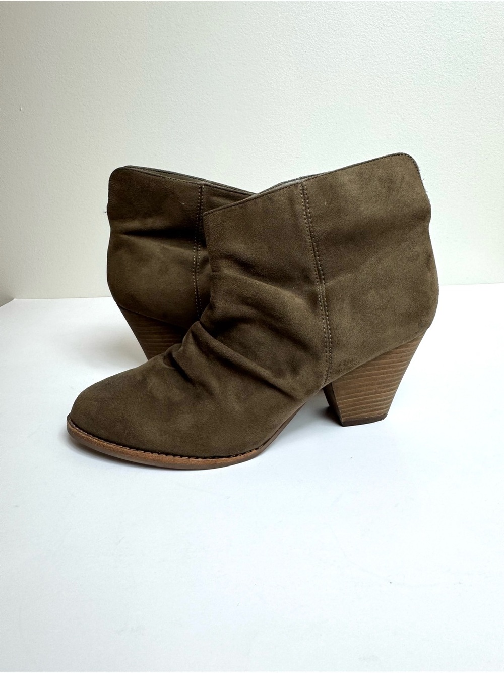 Diba Brown Suede Slouch Bootie Chunky Heel Almond Toe Women's 8.5 Fall - Picture 8 of 12